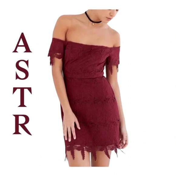 ASTR‎ The Label Maroon Burgundy Lace Off The Shoulder Dress - Picture 1 of 11